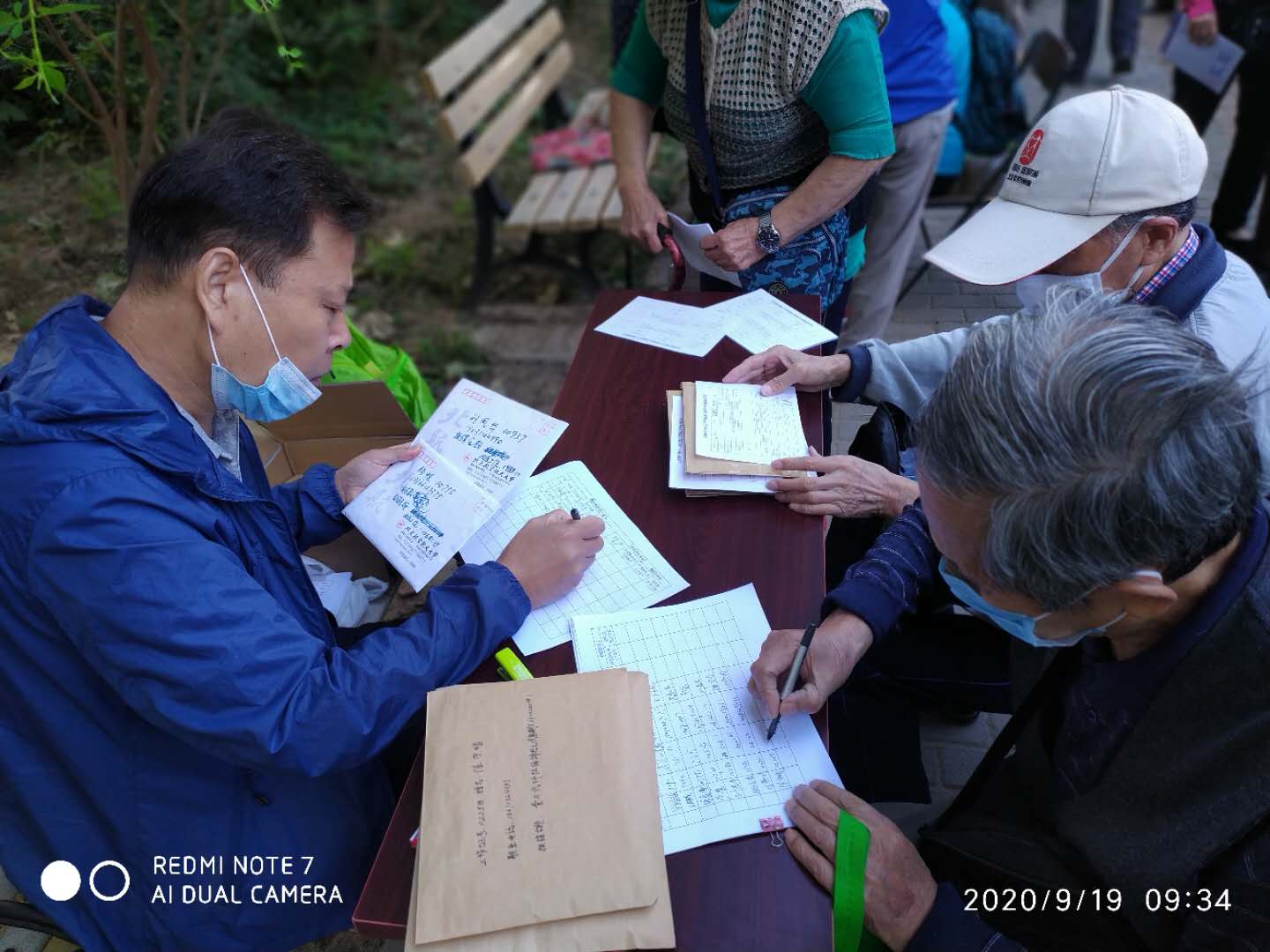 说明: C:\Users\lenovo\Desktop\育新支部小区照片\微信图片_202009202100192.jpg