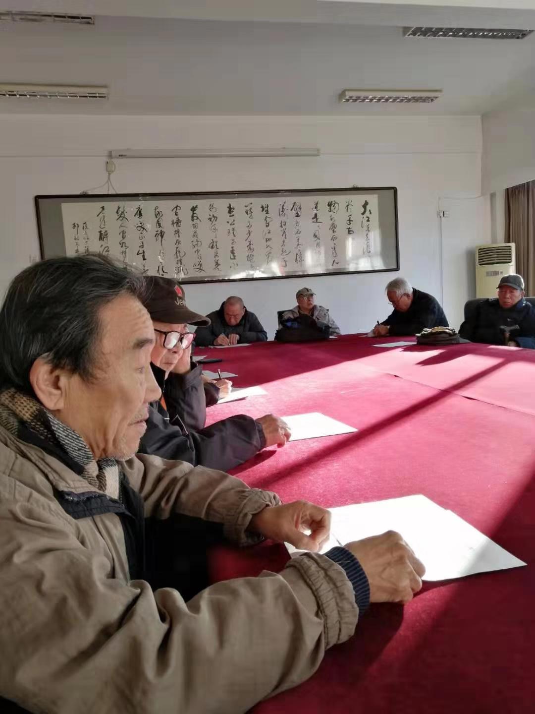 365英国上市公司