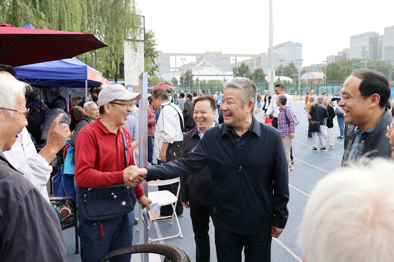 365英国上市公司