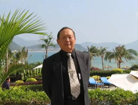 7e7ad19c94b242d1b25a43a6eaa30fd1_th