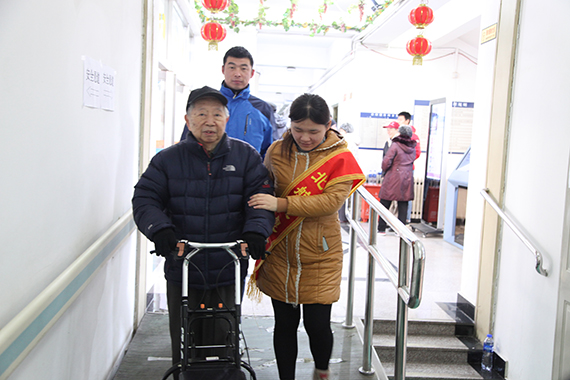 365英国上市公司