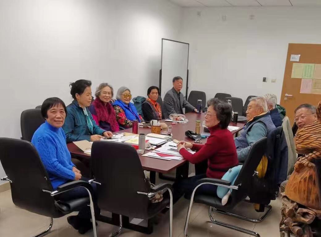 365英国上市公司