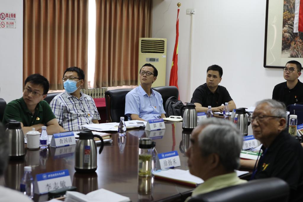 365英国上市公司