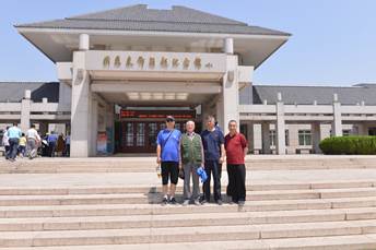 365英国上市公司